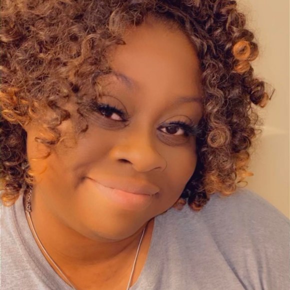 Profile Picture of Natasha Mcgainey (@natashamcgainey) on Poshmark