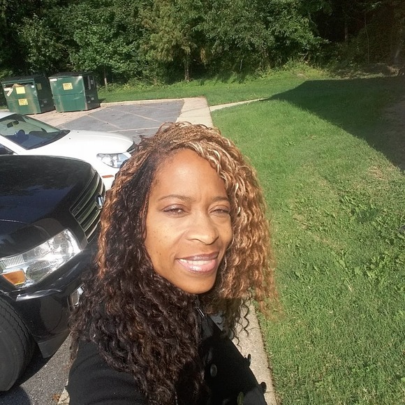 Profile Picture of Tammy Stokes (@tammystokes1919) on Poshmark