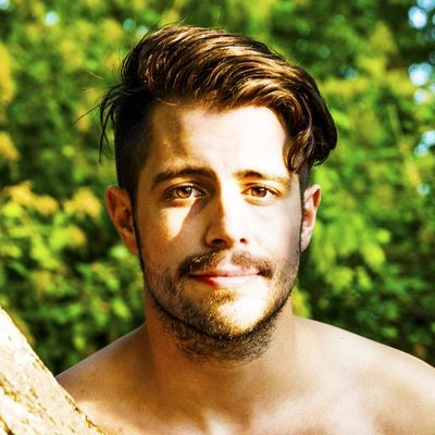 Profile Picture of Derek Moore (@liveunplugged) on Twitter