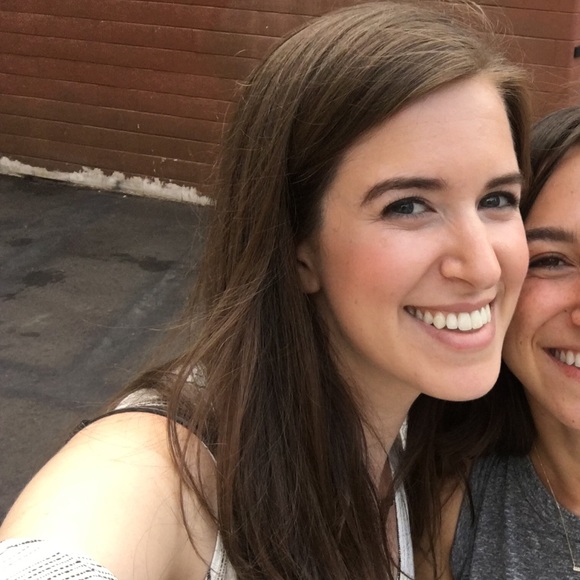 Profile Picture of Rebecca Huberman (@beccahuberman) on Poshmark