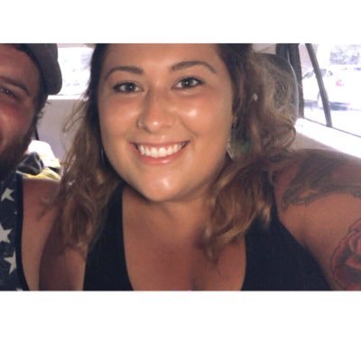 Profile Picture of Amanda Hallman (@@amandarhallman) on Twitter