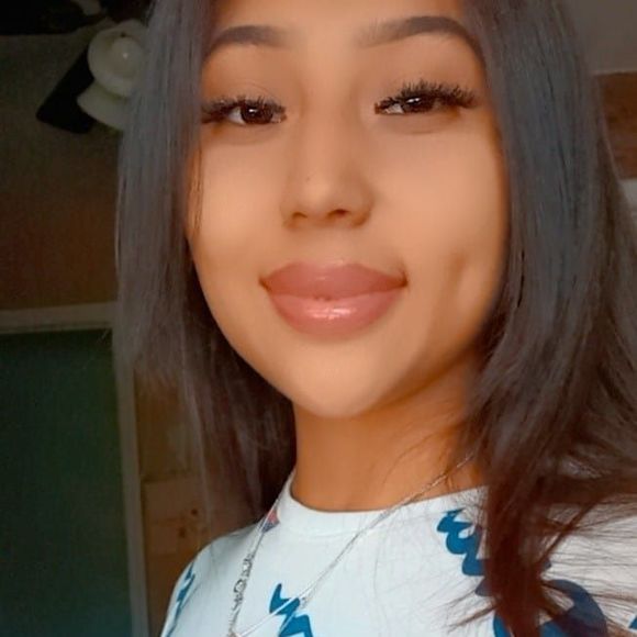 Profile Picture of Ruby Aguilera (@rubeebee) on Poshmark