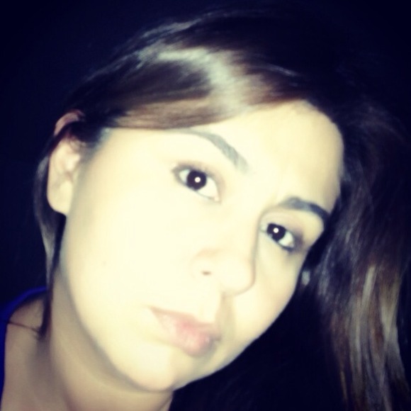 Profile Picture of Grizel Morales (@grizelmo) on Poshmark