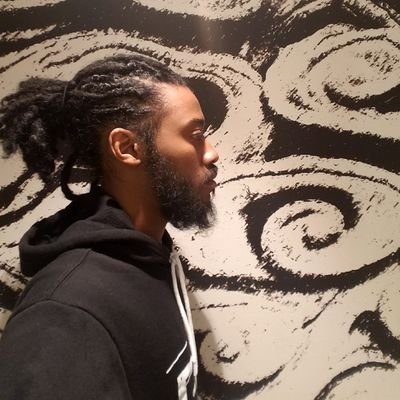 Profile Picture of Lorenzo The Neighborhood Barber (@onthegobarber) on Twitter