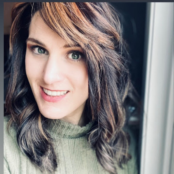 Profile Picture of Jessica Raker (@jessicray87) on Poshmark