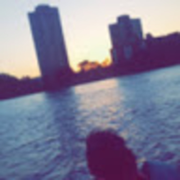 Profile Picture of Tessa Lucarotti (@131356) on Poshmark