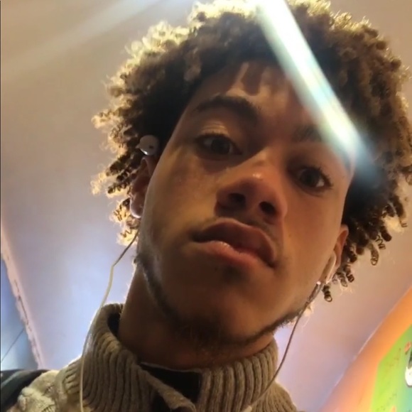 Profile Picture of Daniel Levasseur (@durantpride116) on Poshmark