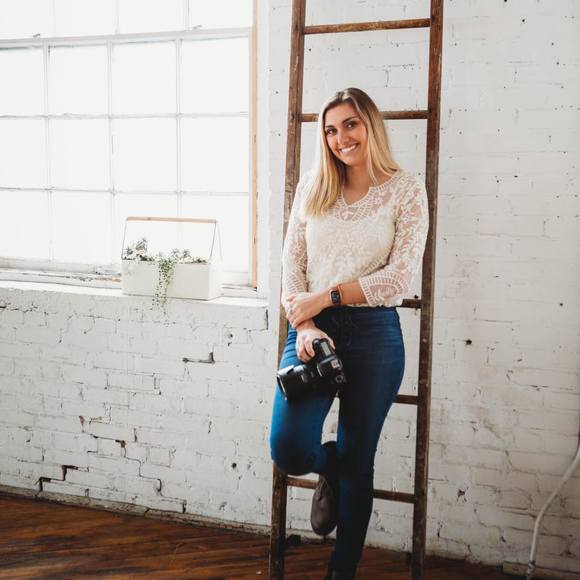 Profile Picture of Rachel Falardeau (@rachelfalardeau) on Poshmark