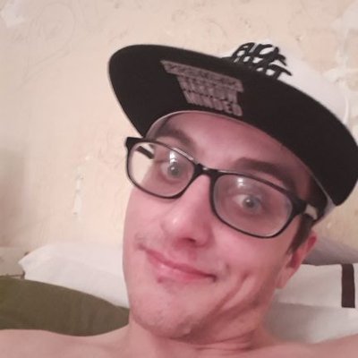 Profile Picture of Declan Moore (@declanm806) on Twitter