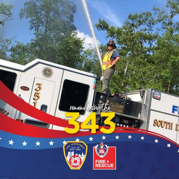 Profile Picture of Davey Dennis (@daveydennis) on Poshmark