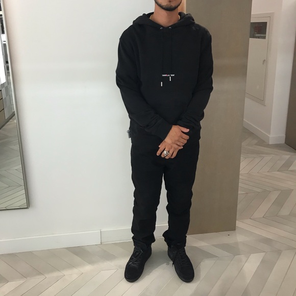 Profile Picture of Jonathan Zamora (@jon0629) on Poshmark