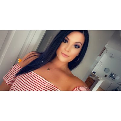 Profile Picture of Katelyn Ball (@Kateeee_Marie) on Twitter