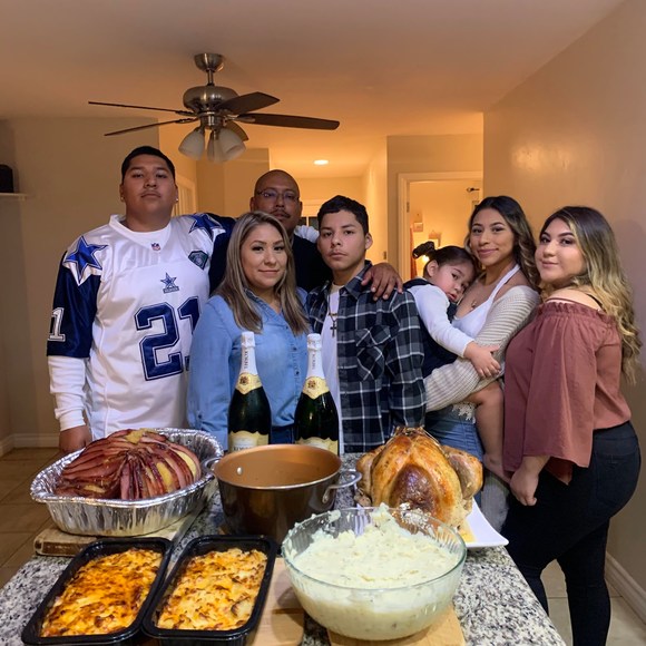 Profile Picture of Amalia Alvarez (@alvarezamalia6) on Poshmark