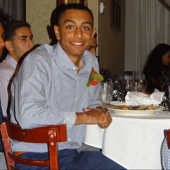 Profile Picture of Mike Hanna (@michaelhanna10) on Poshmark