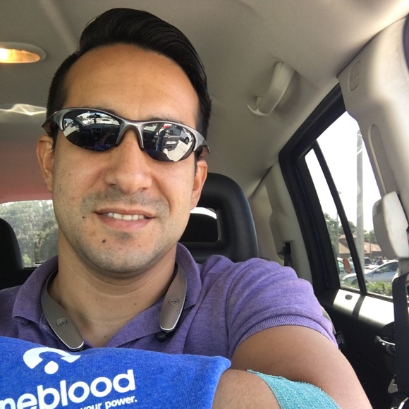 Profile Picture of Daniel Chirinos (@danchi23) on Poshmark