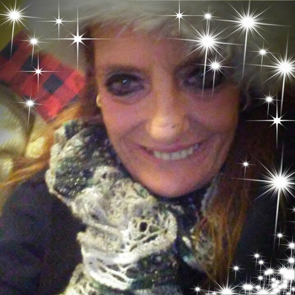 Profile Picture of April Carron (@showersapril48) on Poshmark
