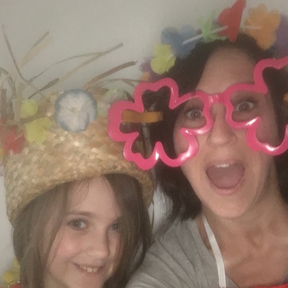 Profile Picture of Ginger Ahlbrandt (@gingerahlbrandt) on Poshmark