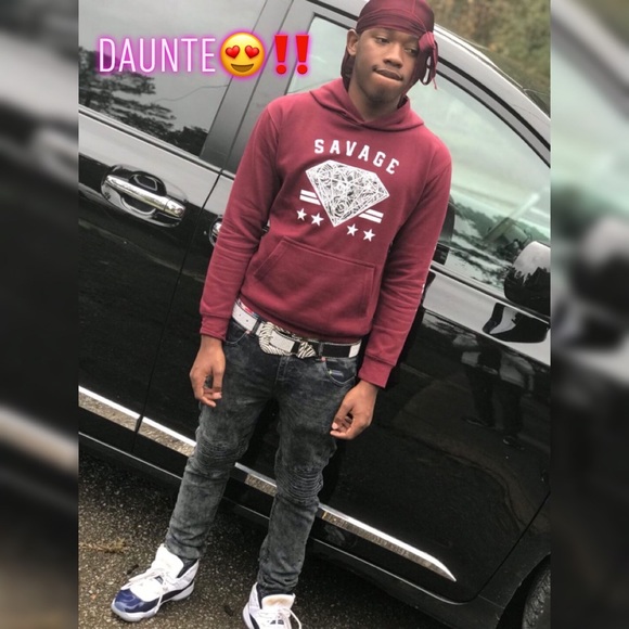Profile Picture of Daunte Millbrooks (@daunte15) on Poshmark
