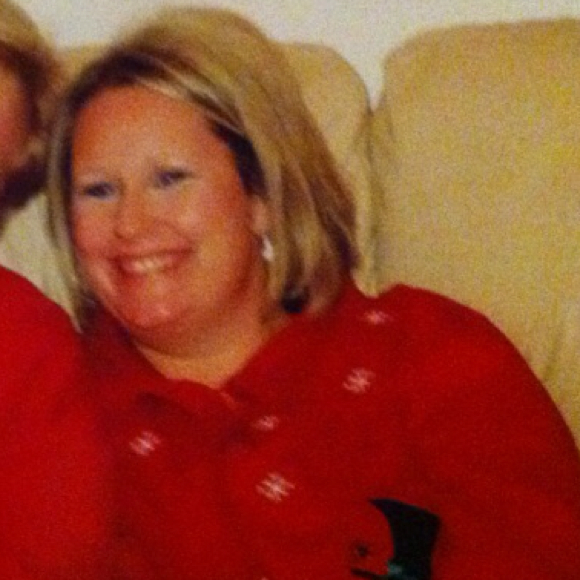 Profile Picture of Lisa Tiefel (@queenlatiefel) on Poshmark