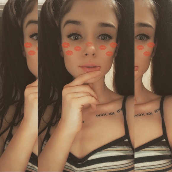 Profile Picture of Autumn Goodman (@babysavage25) on Poshmark