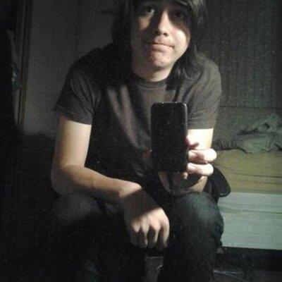 Profile Picture of Philip Andrew Elash (@adirtyshisno) on Twitter