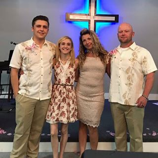 Profile Picture of Jenelle Oglesbee (@jenelle.oglesbee) on Facebook