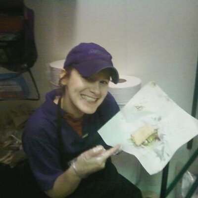 Profile Picture of Cassie Boyer (@Countryluv231) on Twitter