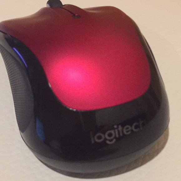 Profile Picture of Su Hlaing (@jazzmin1199) on Poshmark