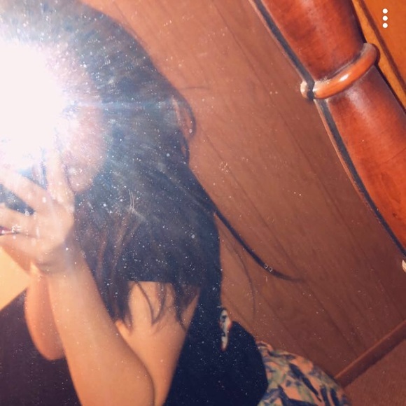 Profile Picture of Charles Andrews (@kellywelly06) on Poshmark