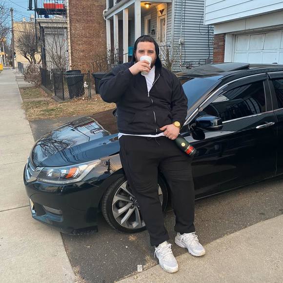 Profile Picture of Joey Casperino (@chunkyboyallday) on Poshmark