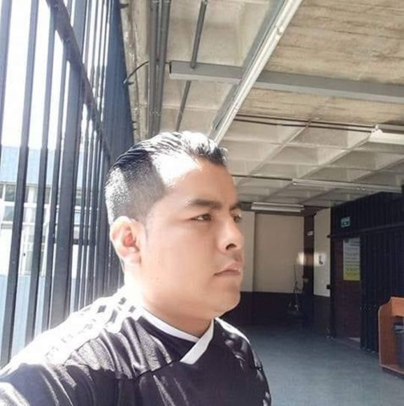 Profile Picture of Martin Velasquez (@ac366969) on Poshmark