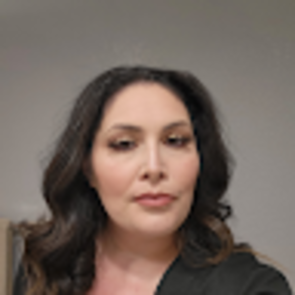 Profile Picture of Monica Arterburn (@monicaarterburn) on Poshmark