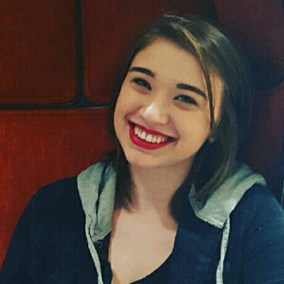 Profile Picture of Alex Lambright (@alex_lamb) on Poshmark