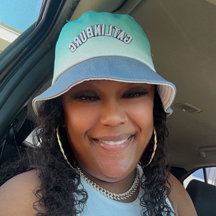 Profile Picture of genikahorton (@neekdefweek) on Tiktok