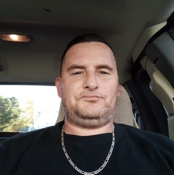 Profile Picture of Christopher Barela (@leeboi81) on Poshmark