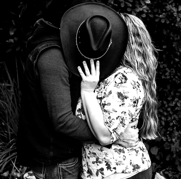 Profile Picture of Johnathon Soza (@rawr1926) on Poshmark