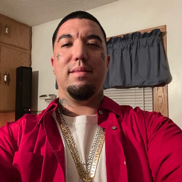 Profile Picture of Brian Frankum (@brian_frankum) on Poshmark