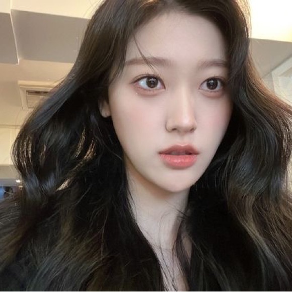 Profile Picture of Rylee Petroshus (@ryleepetroshus) on Poshmark