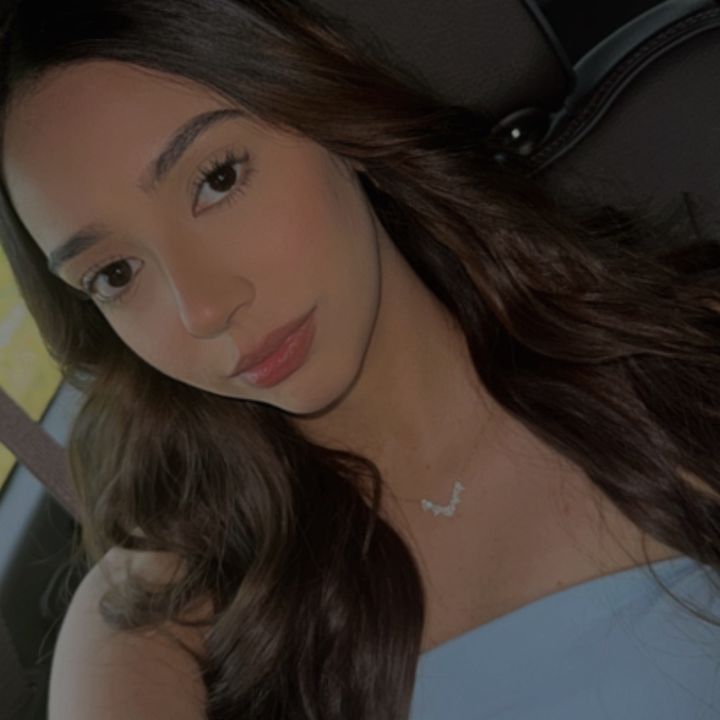 Profile Picture of Eunice🦋 (@vibinnwuni) on Tiktok