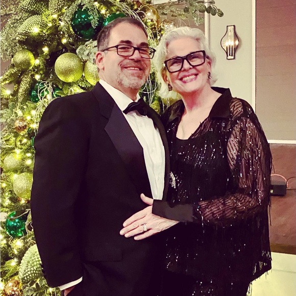 Profile Picture of Donna Stillinger (@donnastillinger) on Poshmark