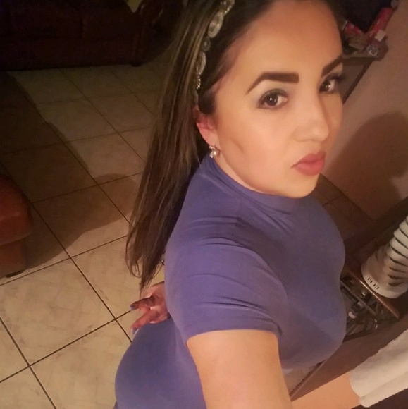 Profile Picture of Yesenia Corral (@lamasperrona) on Poshmark