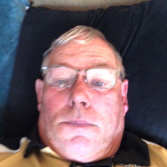 Profile Picture of Joe Juneau (@joejuneau) on Poshmark