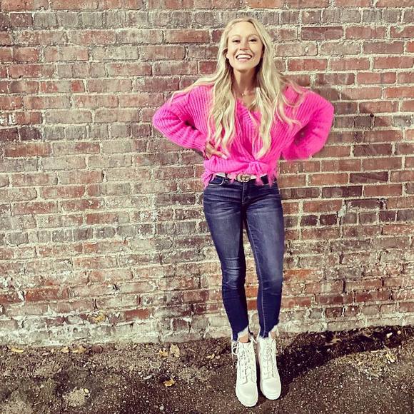 Profile Picture of Tracey Loughner (@traceyaf6) on Poshmark