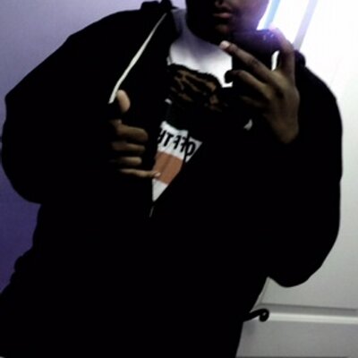 Profile Picture of Jon Singleton (@fatalbear) on Twitter