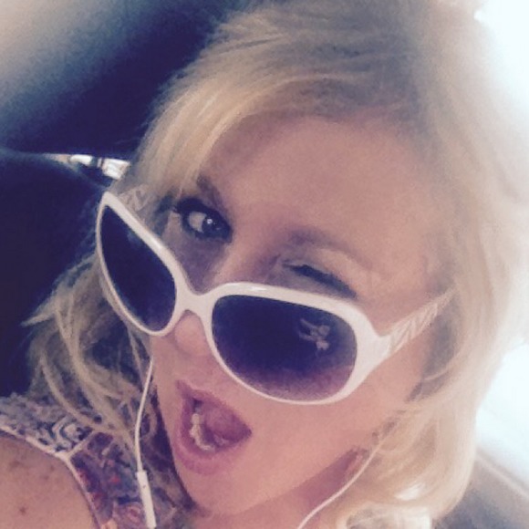 Profile Picture of Angela Miles (@angelamiles4482) on Poshmark