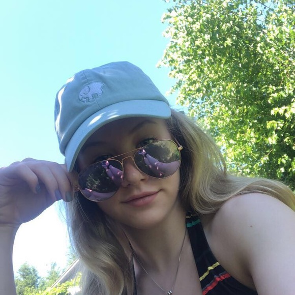 Profile Picture of Lila Pileggi (@lilapileggi15) on Poshmark