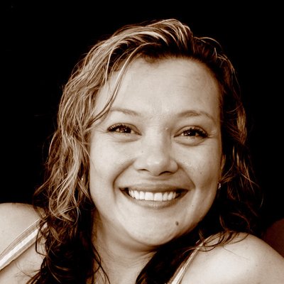 Profile Picture of Danielle Sampson (@coz_i_do) on Twitter