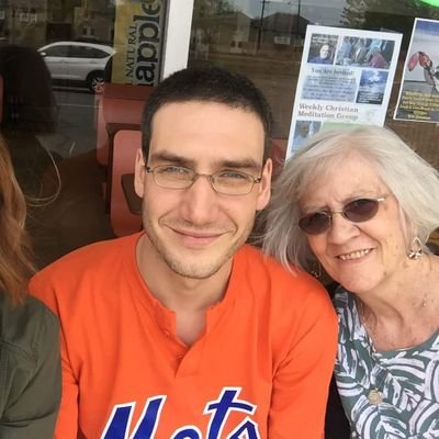 Profile Picture of Vincent Armstrong (@VinageArms) on Twitter