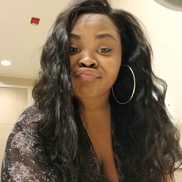 Profile Picture of Tierra Trigger (@honeymelanin) on Poshmark