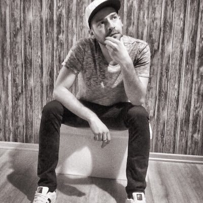 Profile Picture of Andy (@AndyBecks) on Twitter